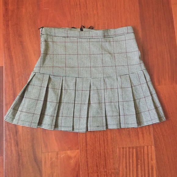 SHARAGANO PLEATED PLAID HOUNDSTOOTH MINI SKIRT - Picture 4 of 4